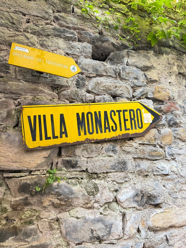 Entrance sign for Villa Monastero in Varenna, Lake Como