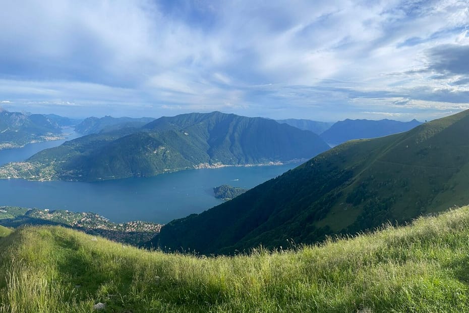 What to see in Tremezzo: panoramic view of the village and Lake Como from the mountainside